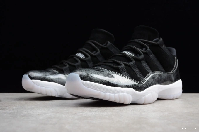 Jordan 11 528895-010 Air "barons" Low Retro 0717
